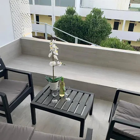 Mom Conchi Apartment *